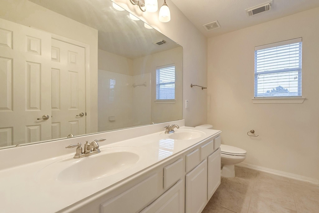 7023 Sundance Meadows Lane - Photo 12