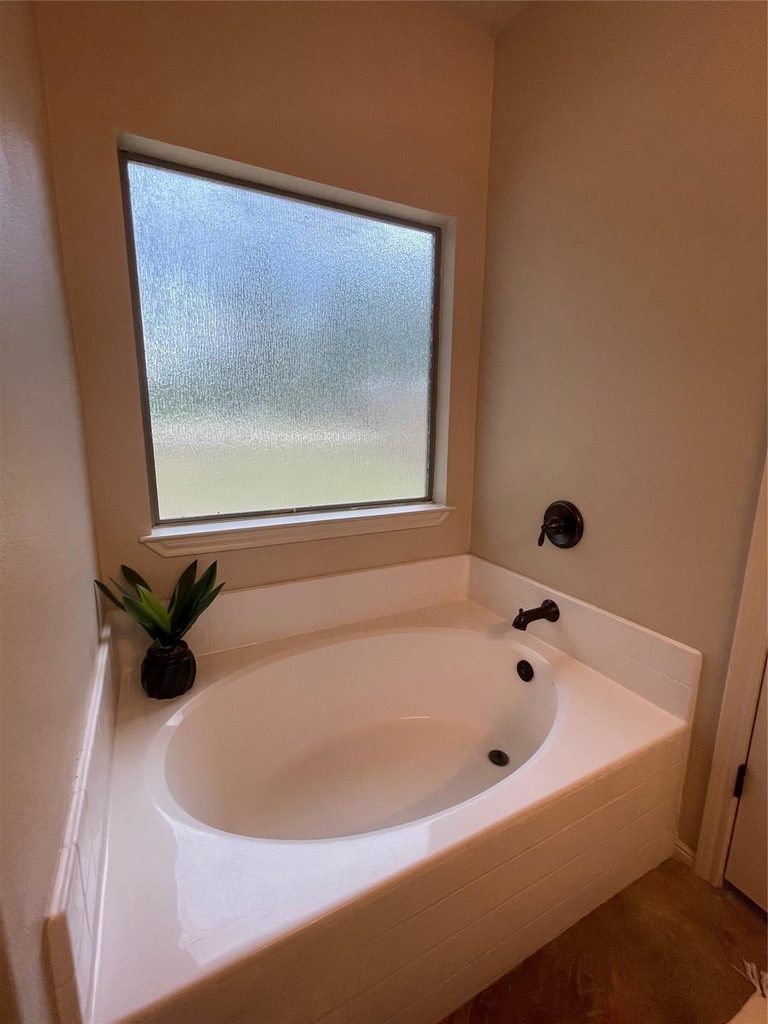 230 Hollywood - Photo 9