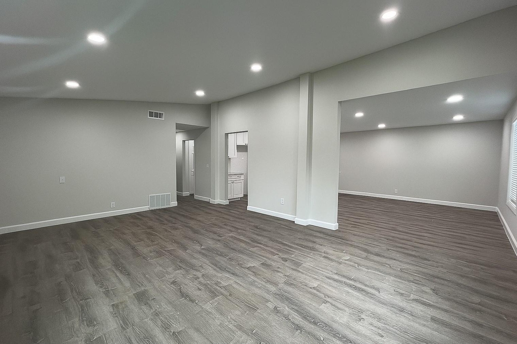 3 Becca Court - Photo 3