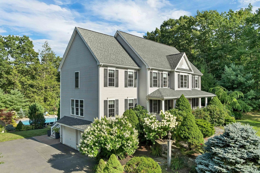 8 Hemlock - Photo 1