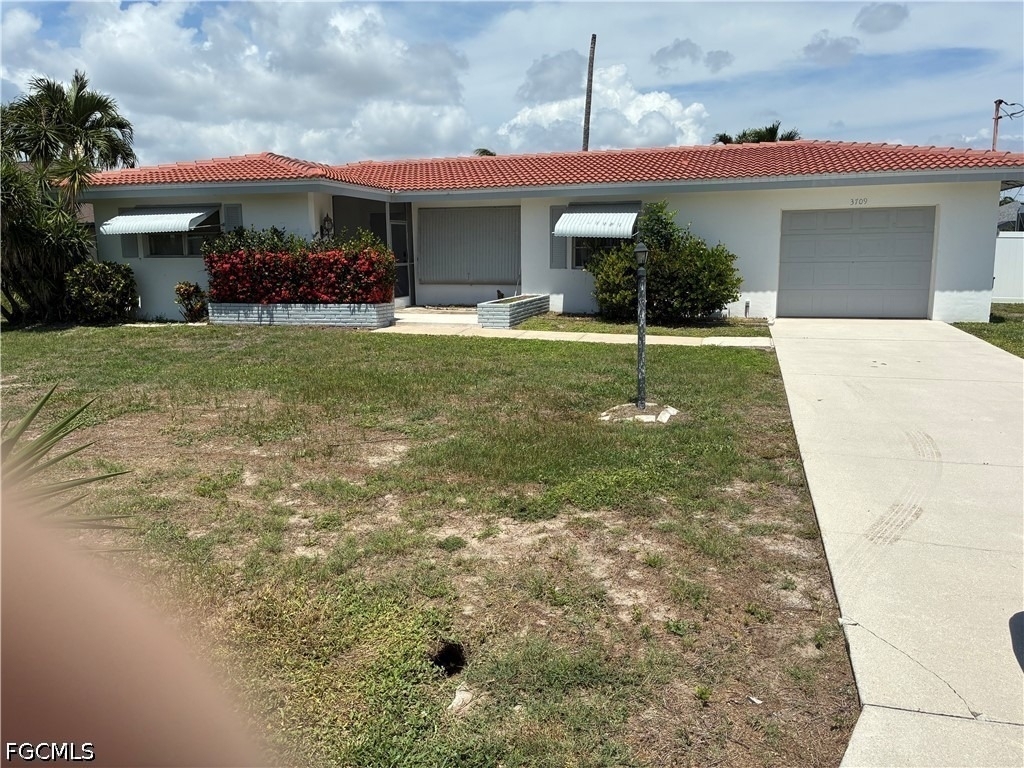 3709 Se 17th Place - Photo 0