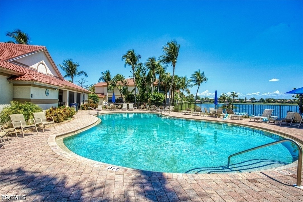 11001 Sea Tropic Lane - Photo 22