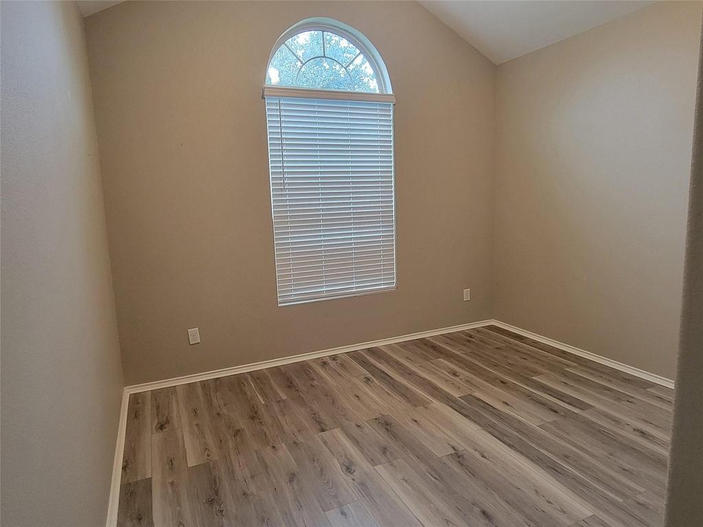 5426 Floral Valley Lane - Photo 16
