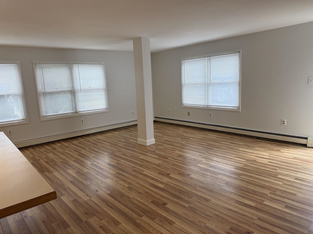84 Warren - Photo 3
