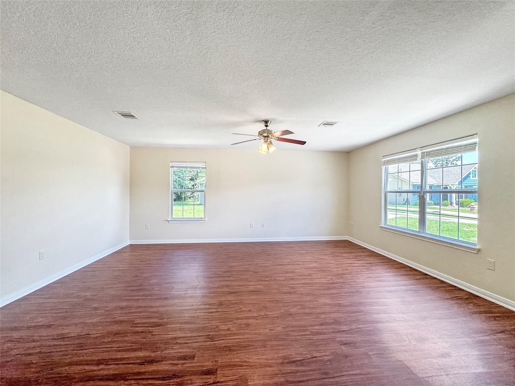 7521 Blue Jay Drive - Photo 2