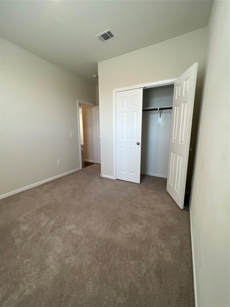 4410 Rushing Ridge Court - Photo 15