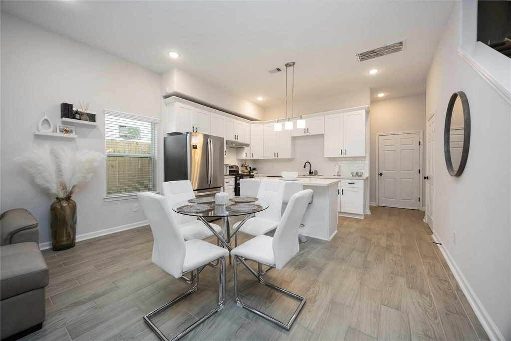 5111 Firnat Street - Photo 7
