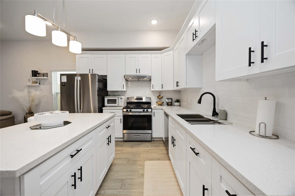 5111 Firnat Street - Photo 5