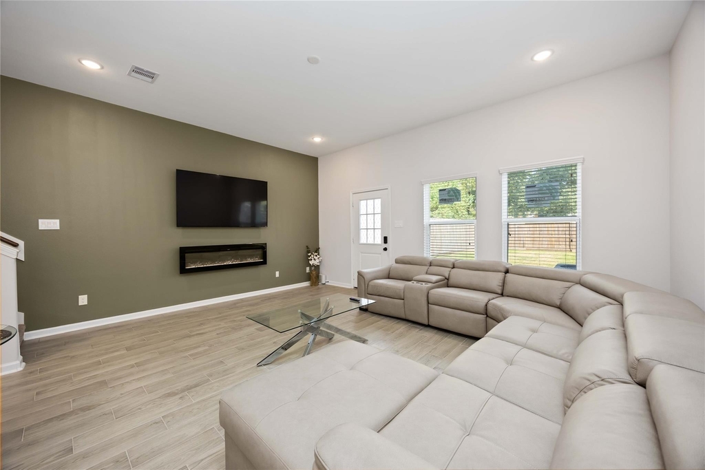 5111 Firnat Street - Photo 9