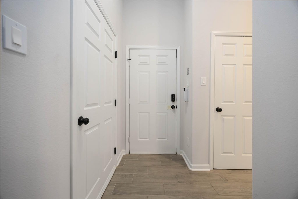 5111 Firnat Street - Photo 2