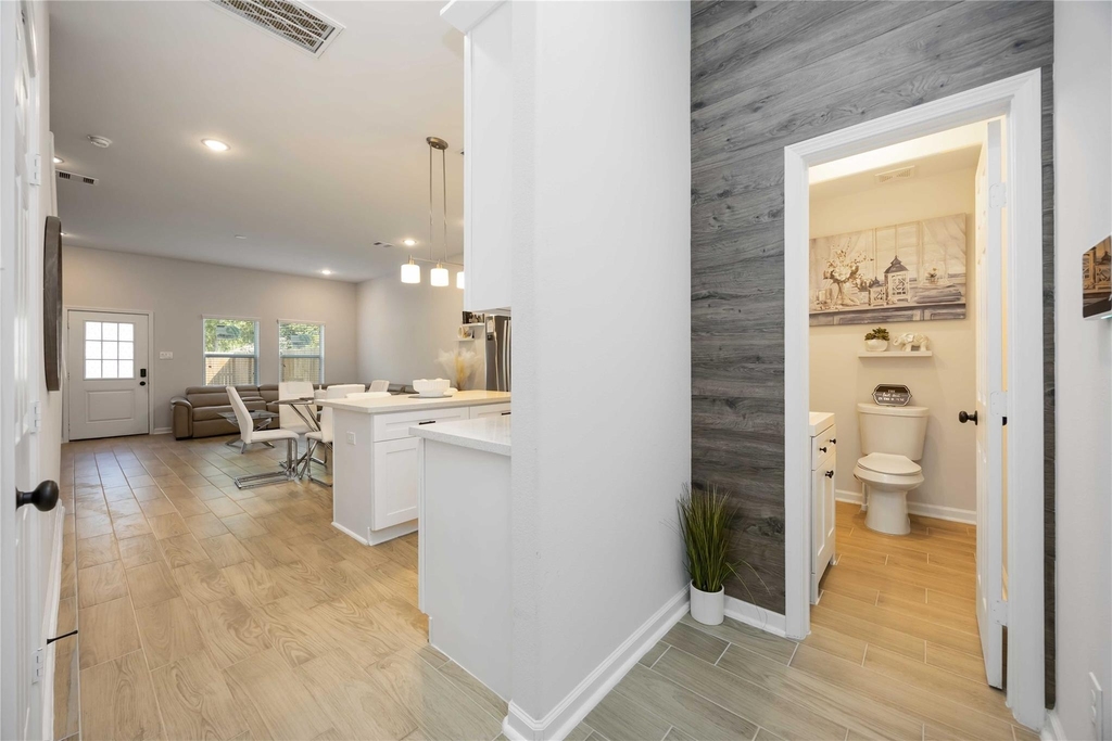 5111 Firnat Street - Photo 3