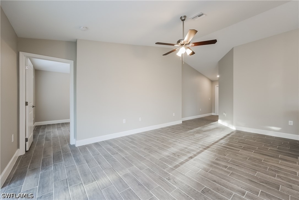 919 Rita Avenue N - Photo 11