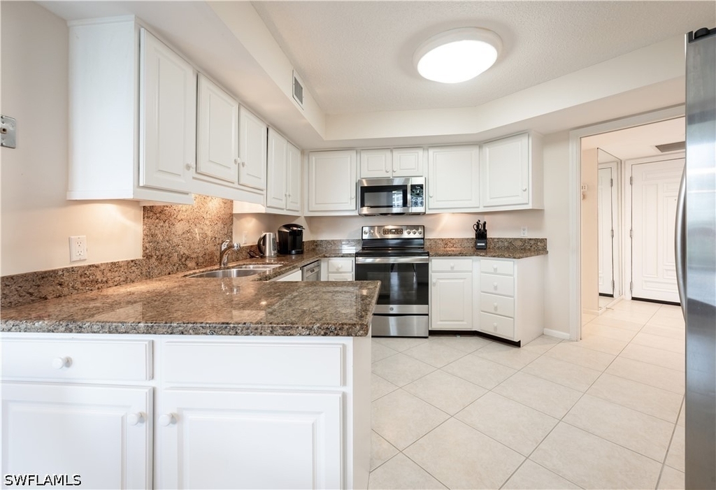 4551 Gulf Shore Boulevard N - Photo 18