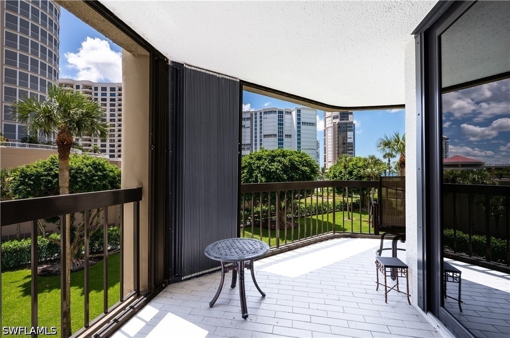 4551 Gulf Shore Boulevard N - Photo 4