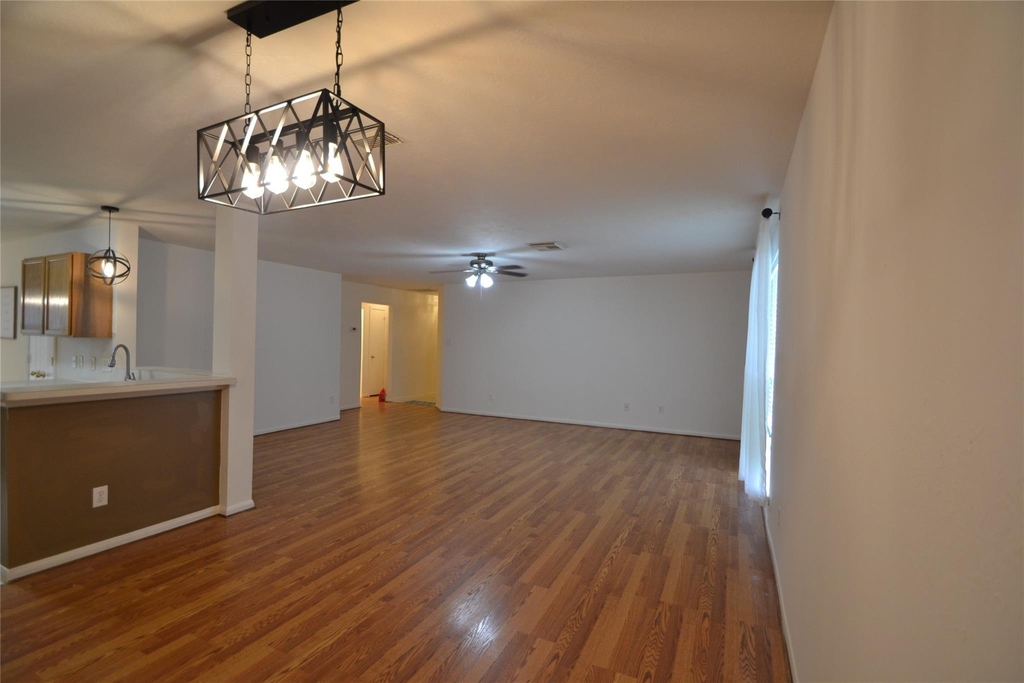 5126 Riverwood Drive - Photo 8
