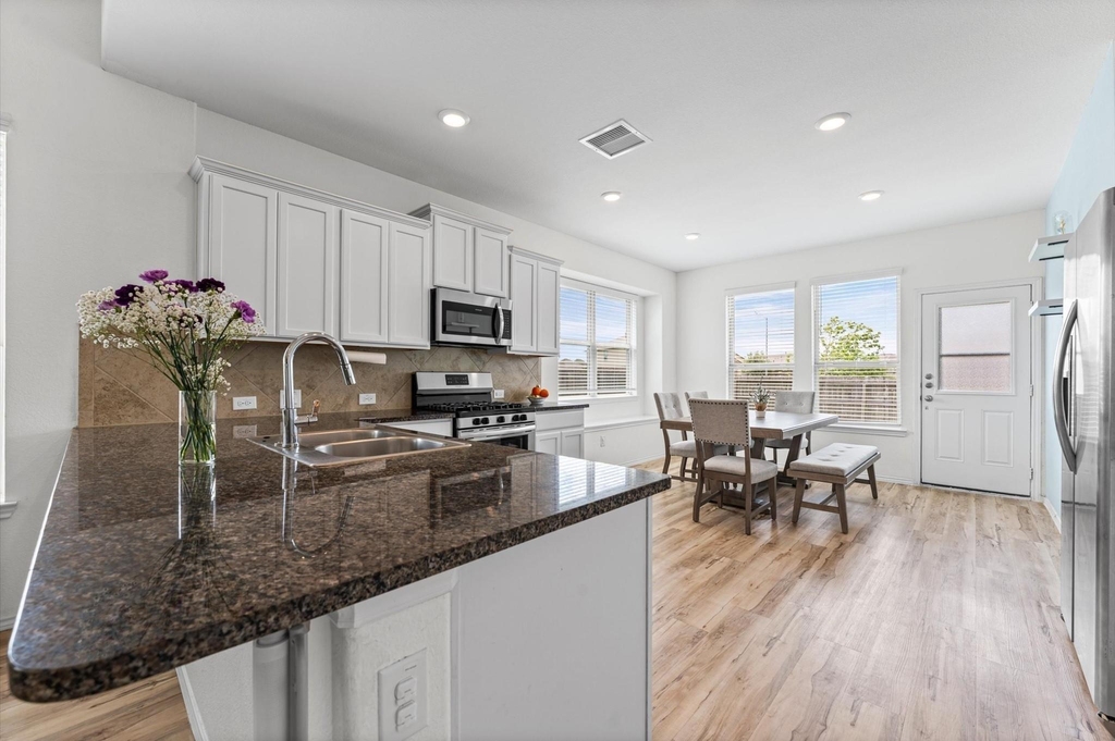 26003 Amber Pearl Drive - Photo 4