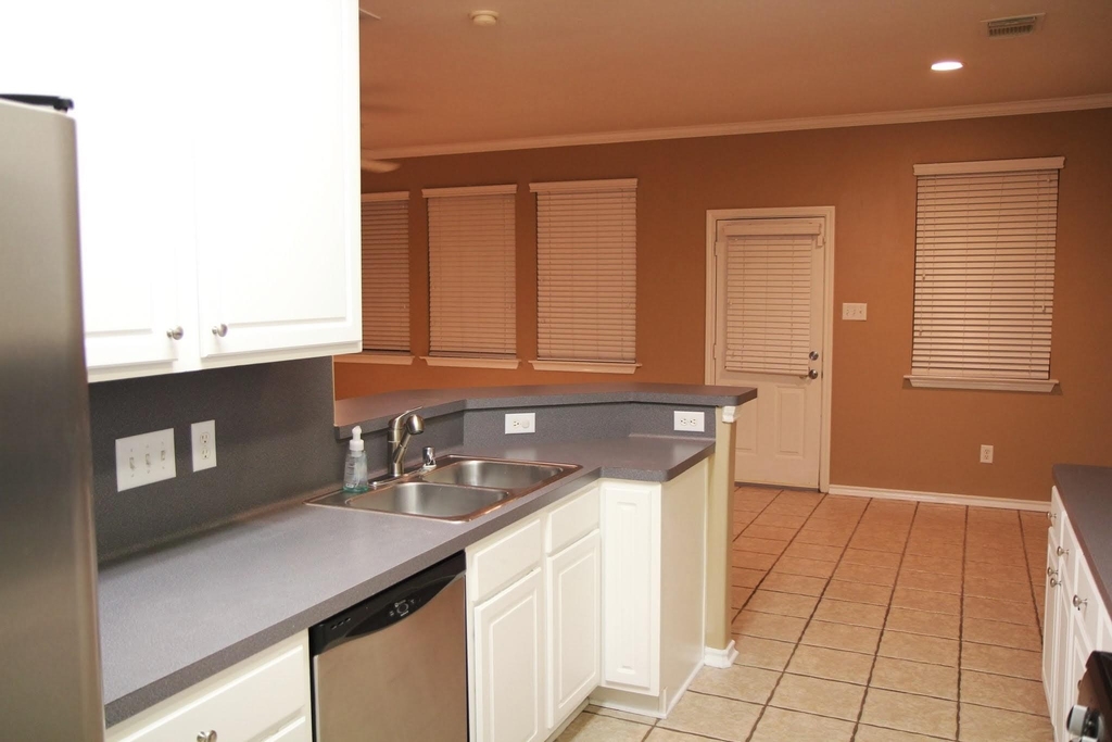142 N Camellia Grove Circle - Photo 7