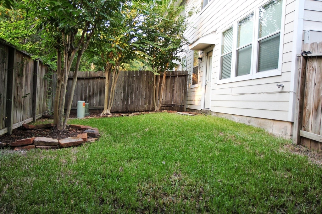 142 N Camellia Grove Circle - Photo 1