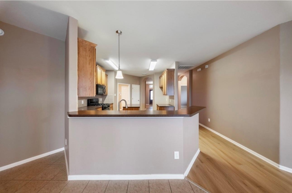 6007 Wilcox Point Court - Photo 7