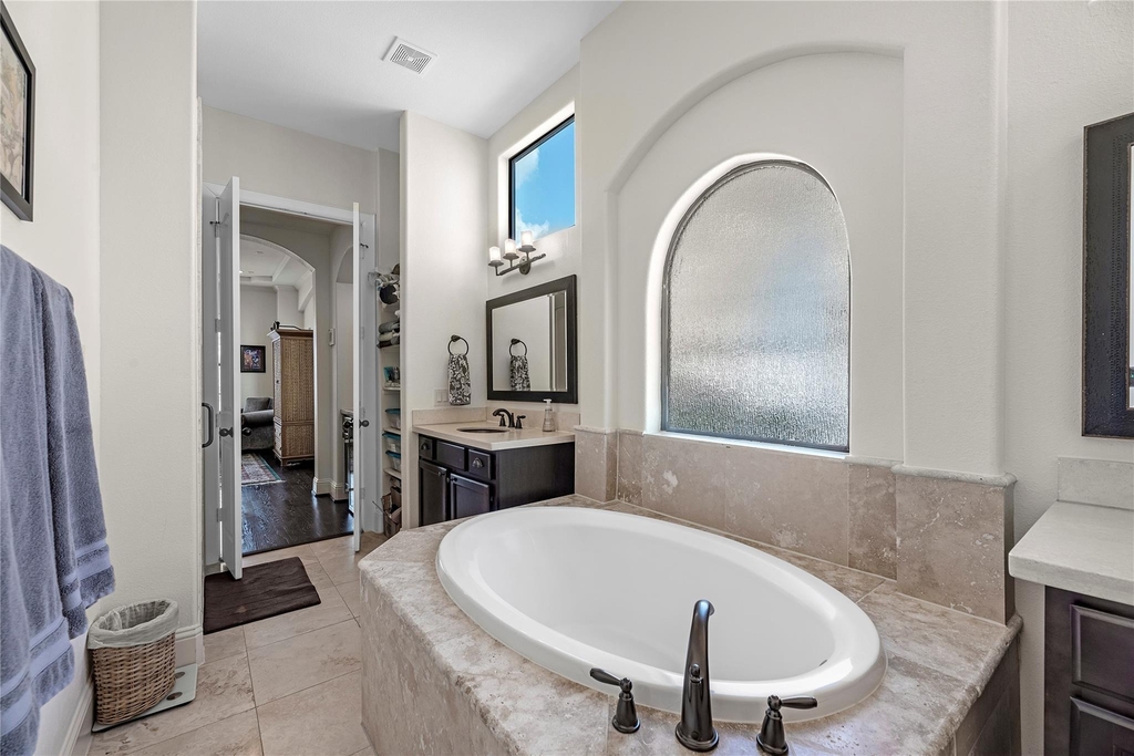 1102 W 15th 1/2 Street - Photo 26