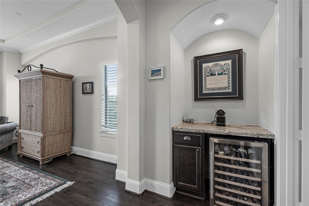 1102 W 15th 1/2 Street - Photo 24