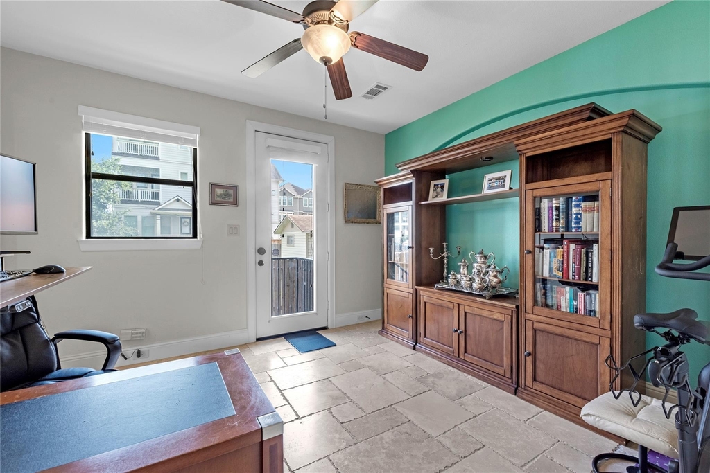 1102 W 15th 1/2 Street - Photo 8