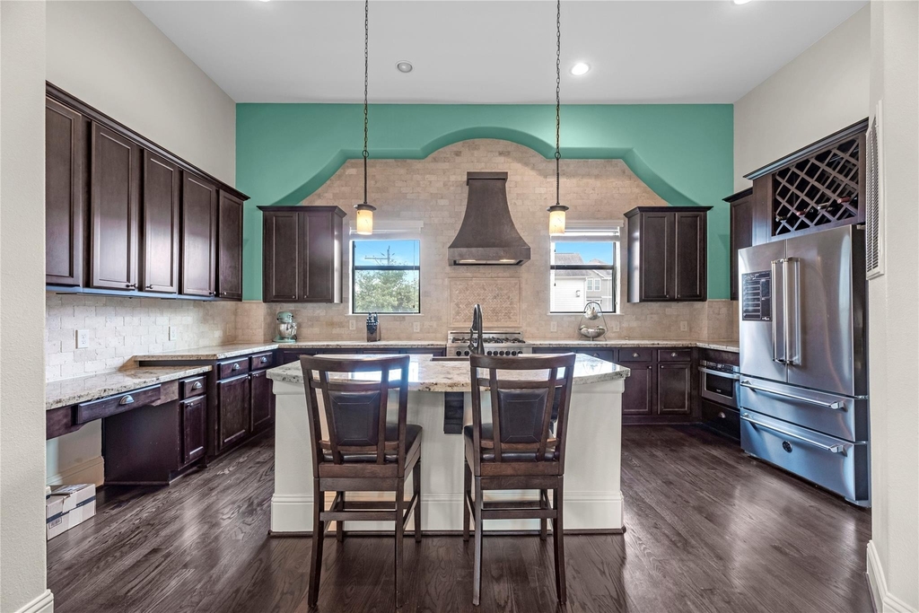 1102 W 15th 1/2 Street - Photo 17
