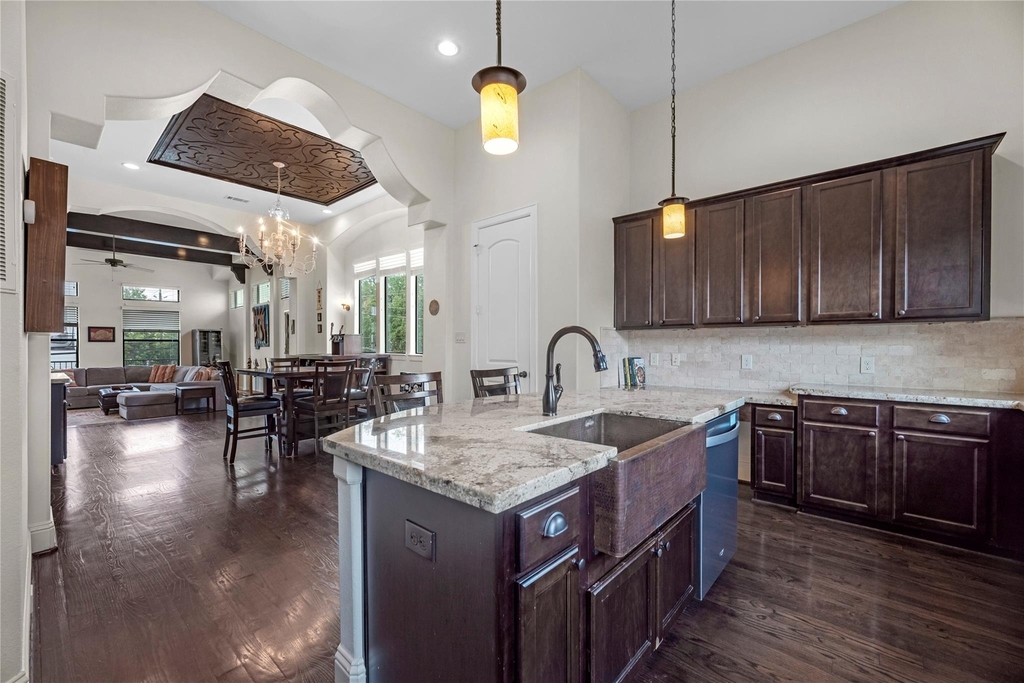 1102 W 15th 1/2 Street - Photo 20