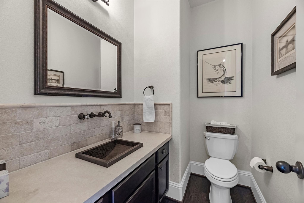 1102 W 15th 1/2 Street - Photo 21