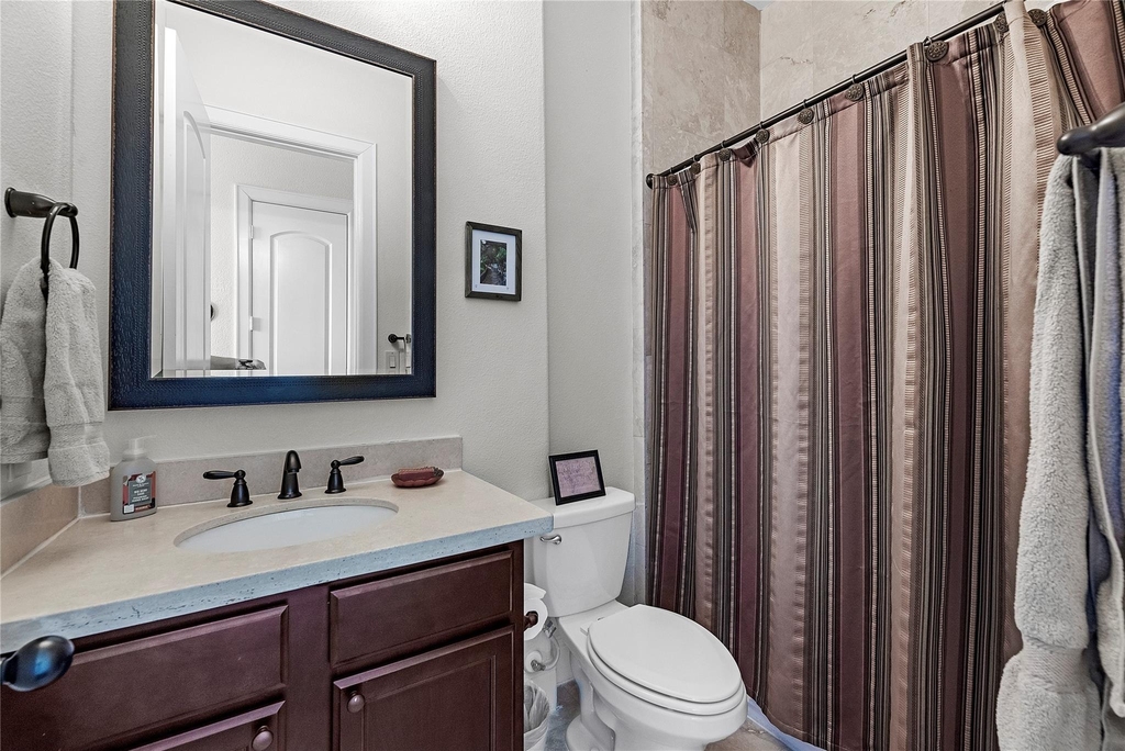 1102 W 15th 1/2 Street - Photo 28