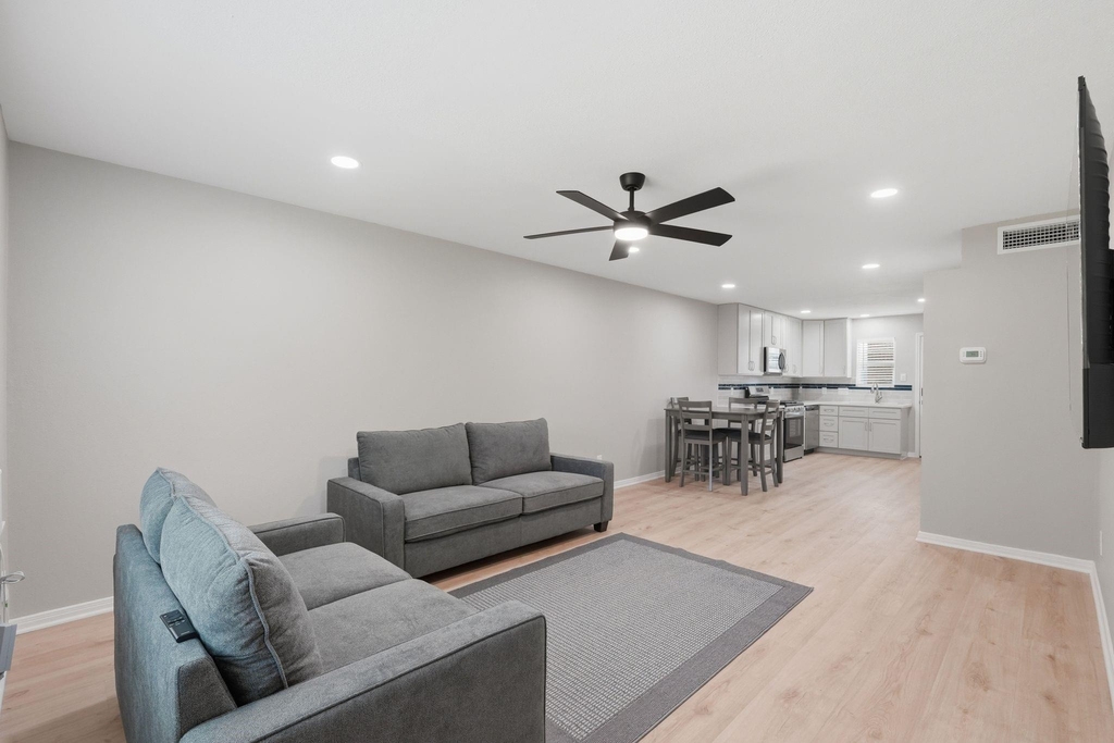 1919 20th Street - Photo 8