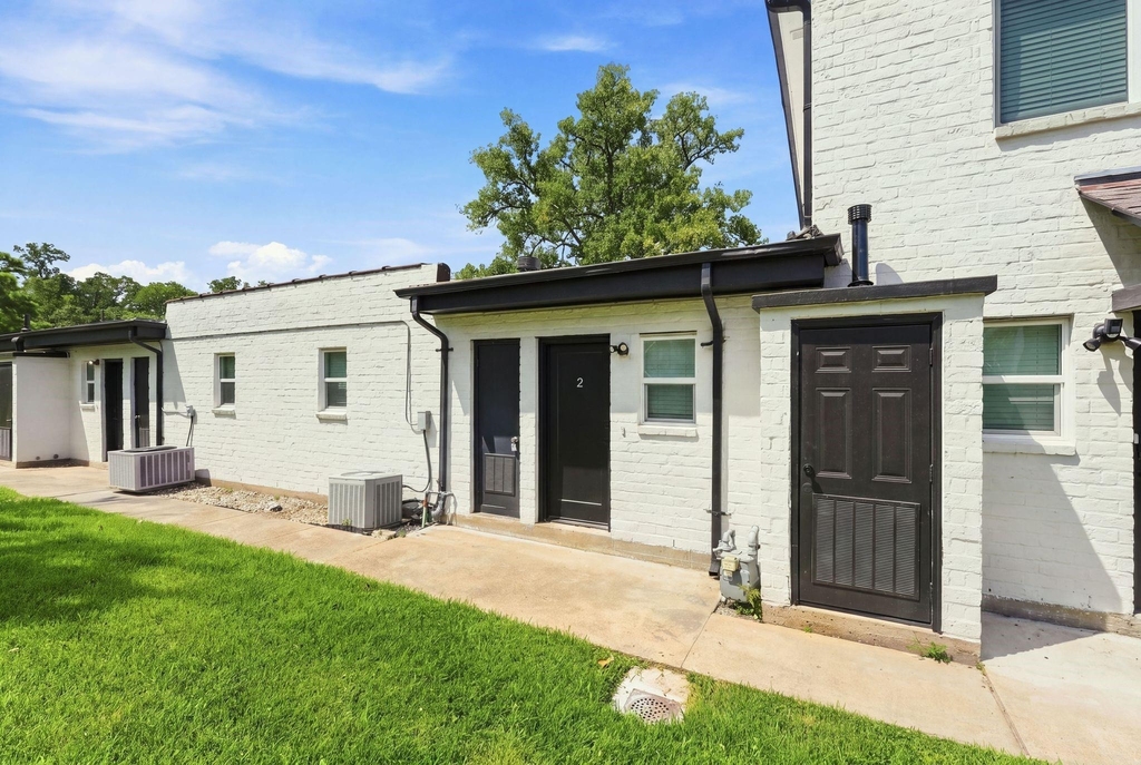 1919 20th Street - Photo 19