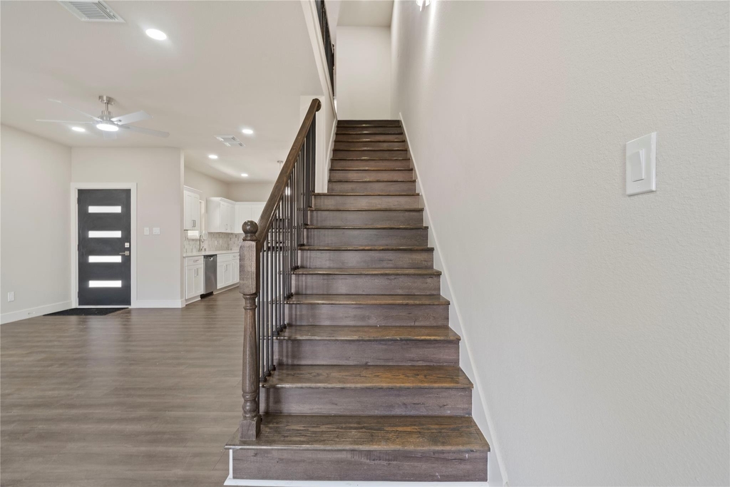 8025 Virgil Street - Photo 15