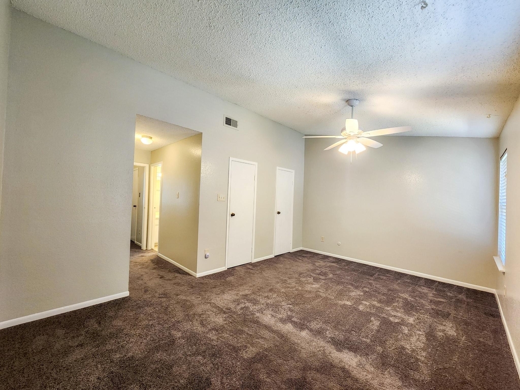 17742 Kings Park Lane - Photo 17