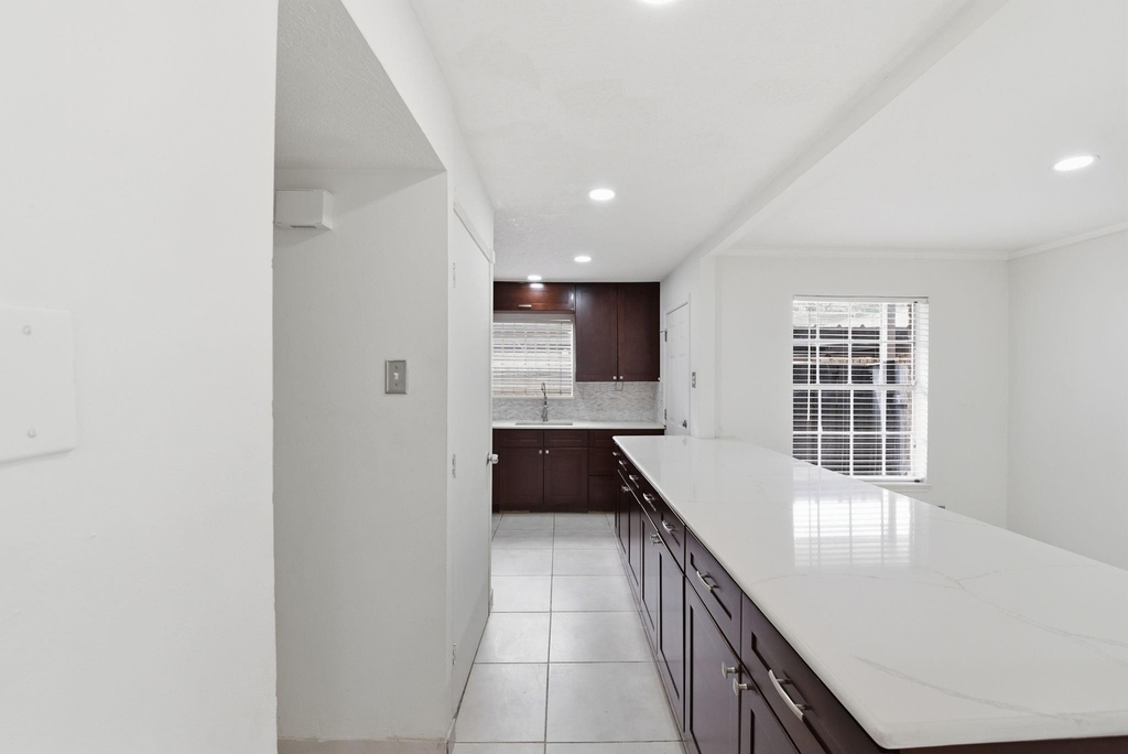 7900 Westheimer Road - Photo 7