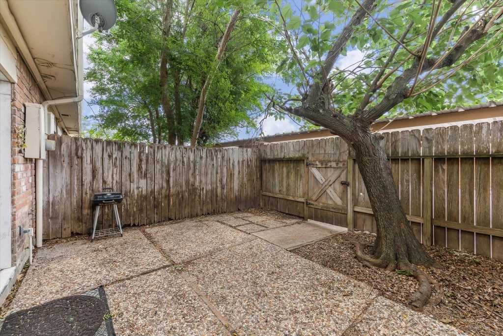 1107 Country Place Drive - Photo 8