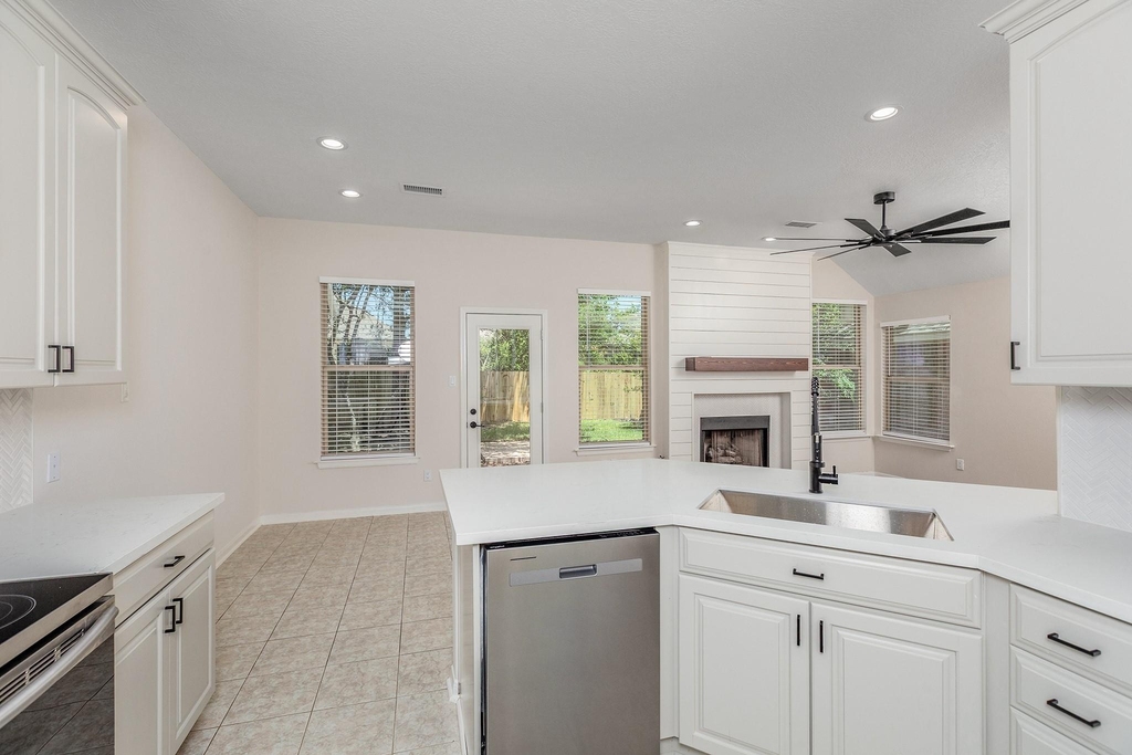 42 Camber Pine Place - Photo 15