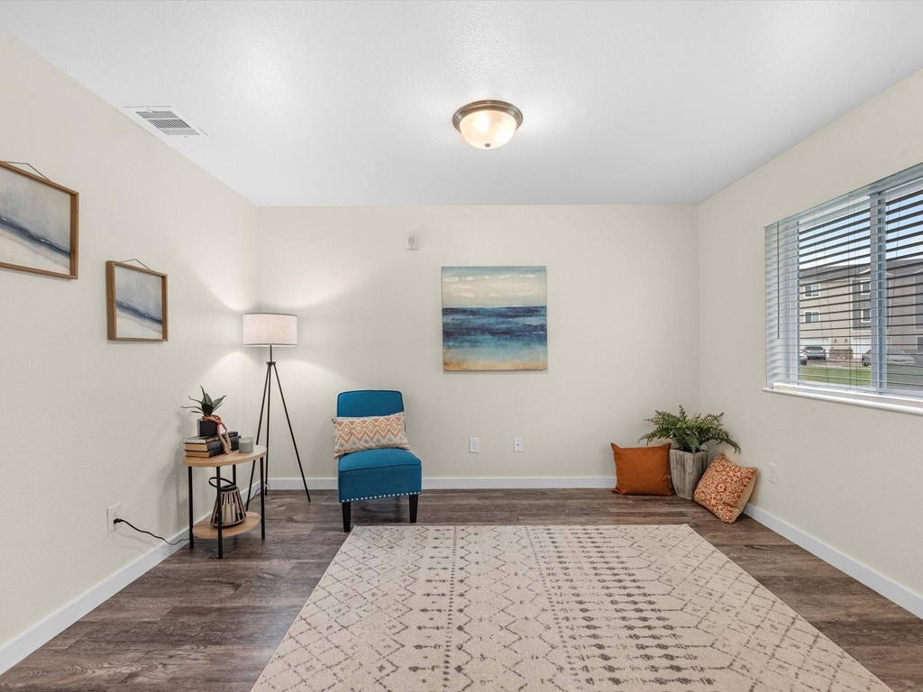 21155 Gosling Road - Photo 8