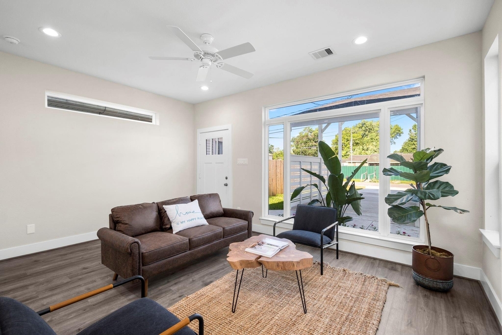 8016 Willow Street - Photo 0