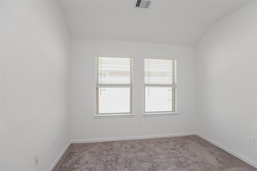 625 Royal Arch Drive - Photo 16