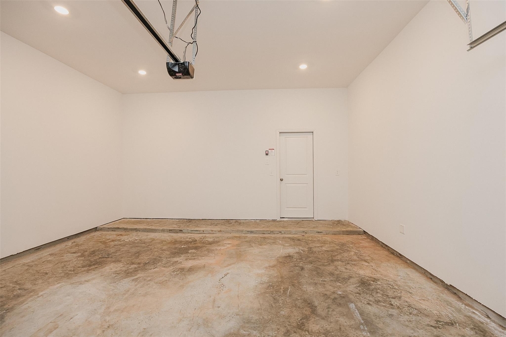 625 Royal Arch Drive - Photo 32