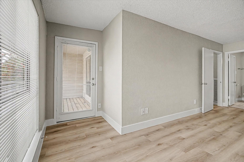 9552 Windswept Lane - Photo 25