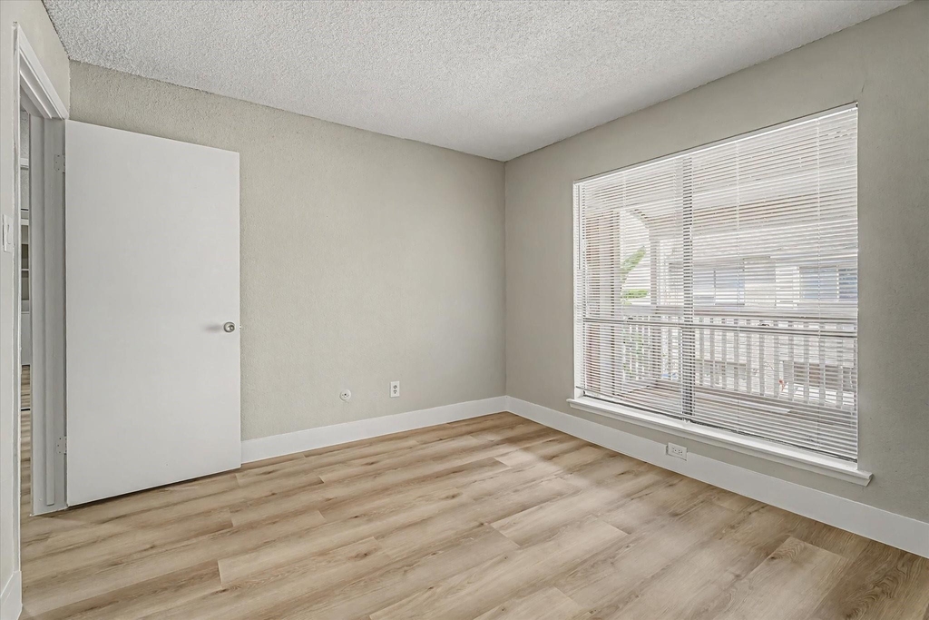 9552 Windswept Lane - Photo 34
