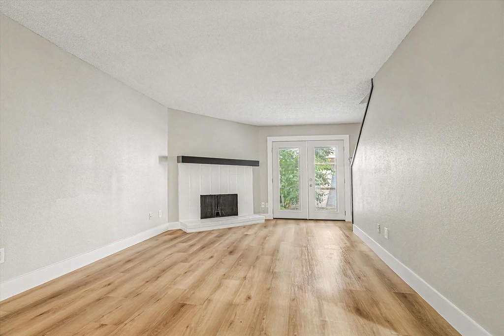 9552 Windswept Lane - Photo 3