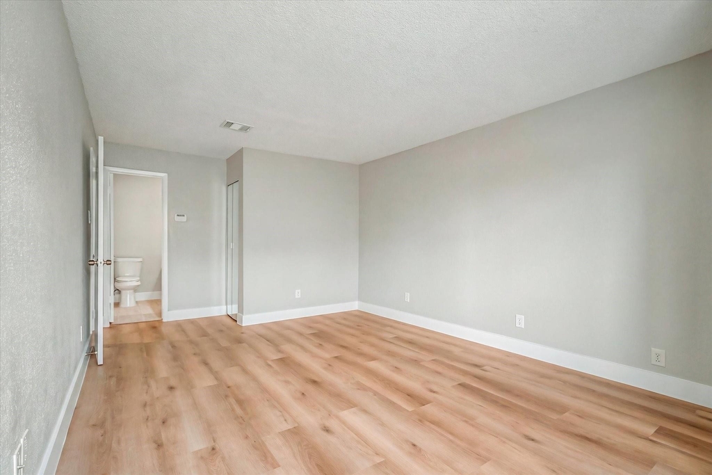 9552 Windswept Lane - Photo 24