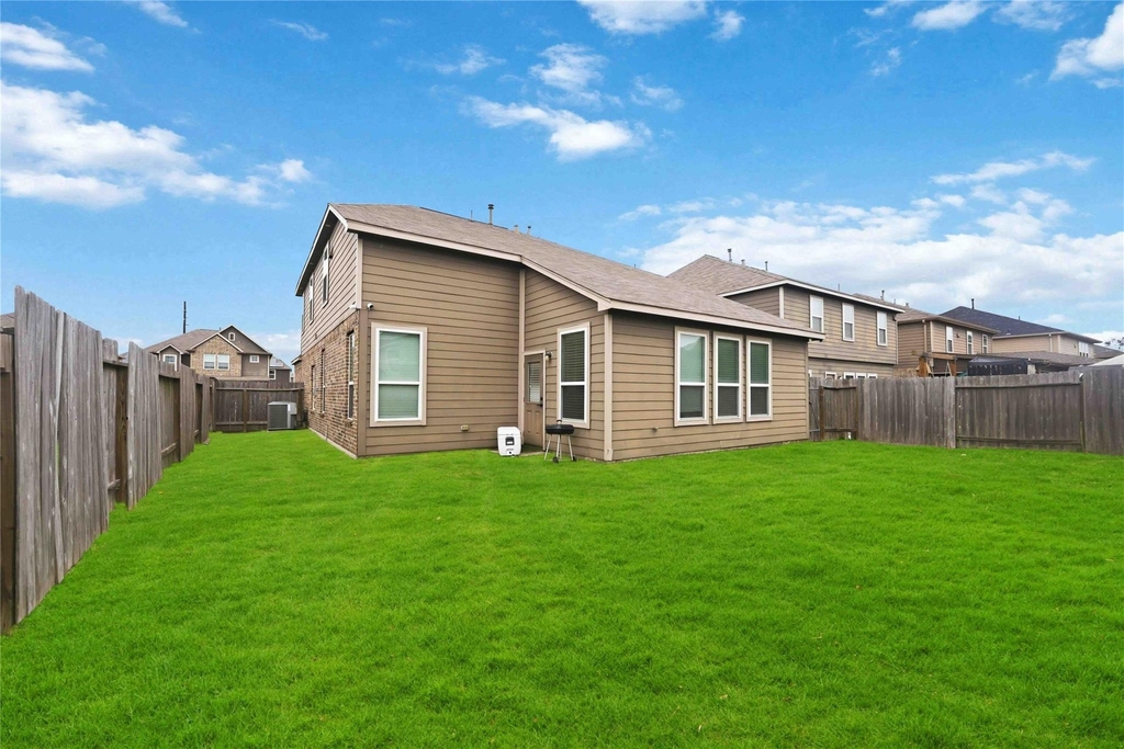 14702 Meadow Acre Trail - Photo 18