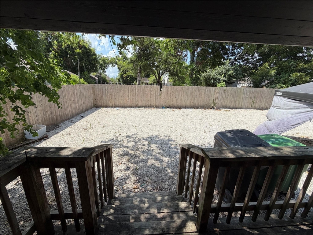 1210 E 33rd Street - Photo 9