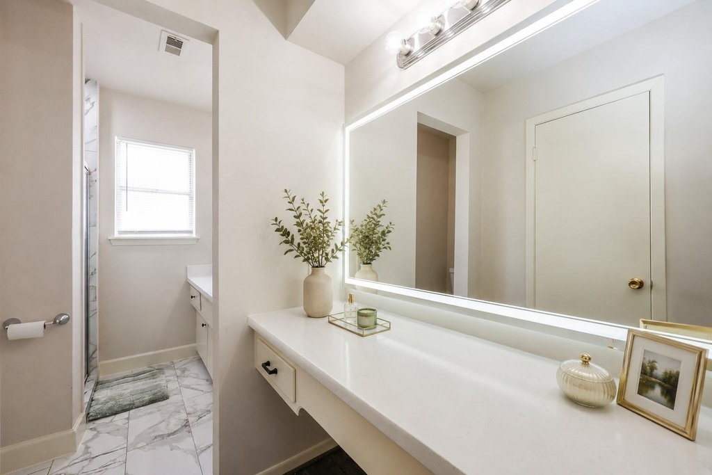 10003 Warwana Road - Photo 14