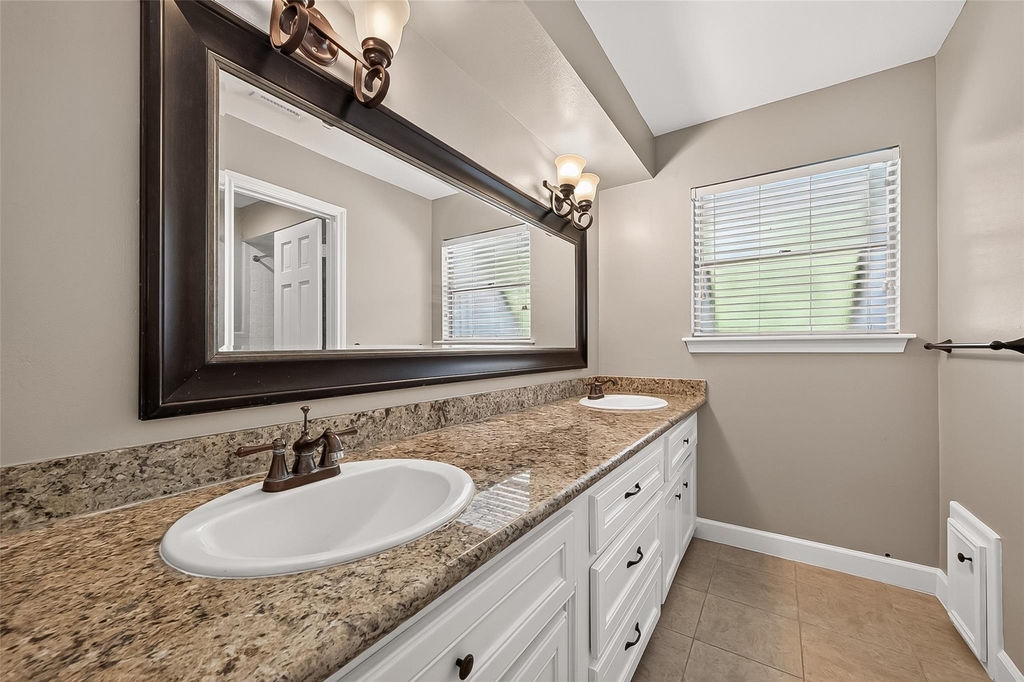 919 Longview Drive - Photo 33