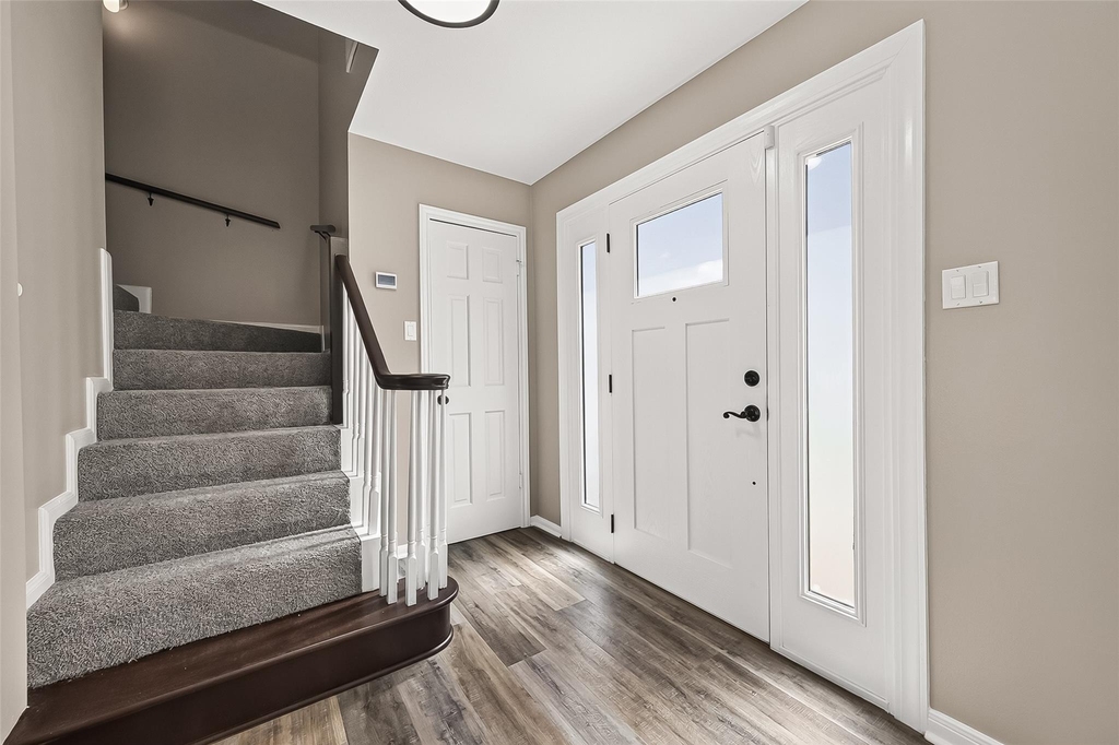 919 Longview Drive - Photo 5